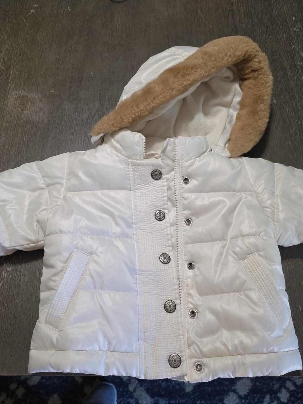 GAP White Kids Puffer Jacket with Tan Faux Fur Hood